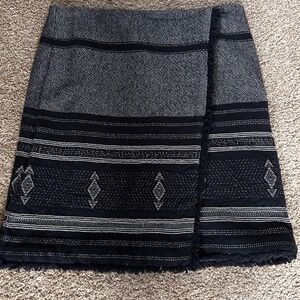 The loft skirt size 2